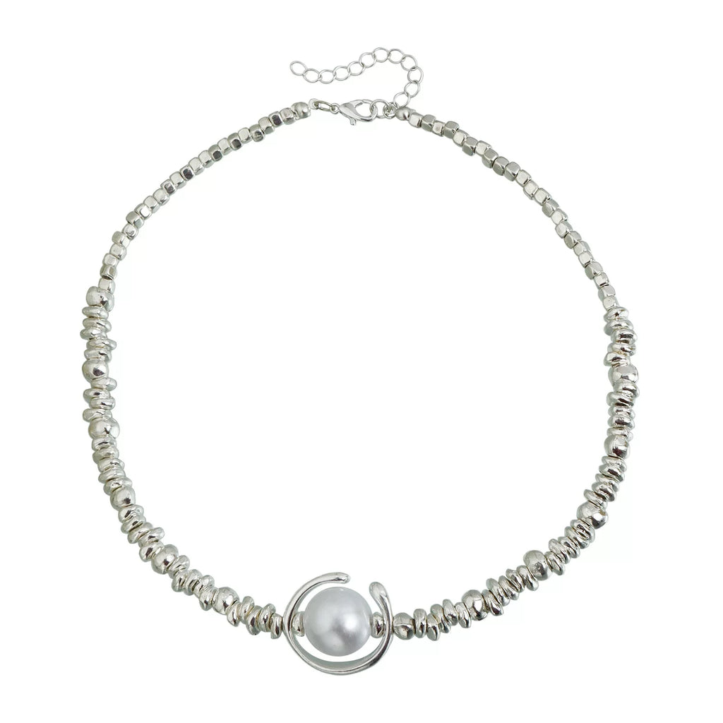 Irregular metal broken silver block mixed and matched pearl necklace, minimalist light luxury, elegant and simple personality versatile necklace