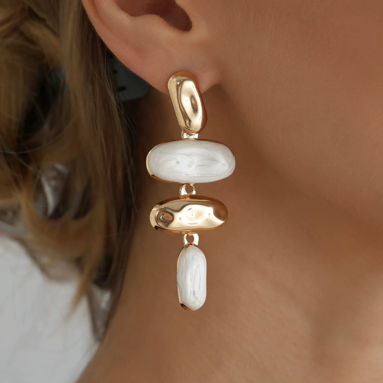 French sculptural irregular geometric color matching metal silver needle long earrings retro eye-catching multi-elements earrings daily wear light luxury