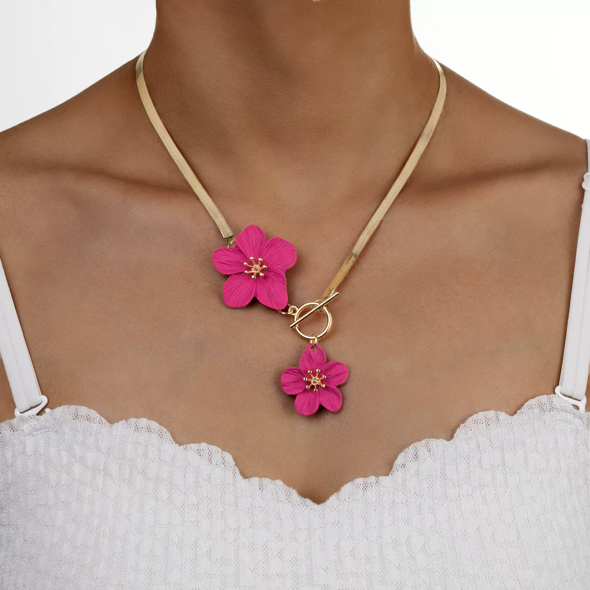 Floral 3D Spray Paint OT Buckle Chain Necklace | Alloy | Exaggerated Niche Maximalist | Collarbone Chain Fashion Women