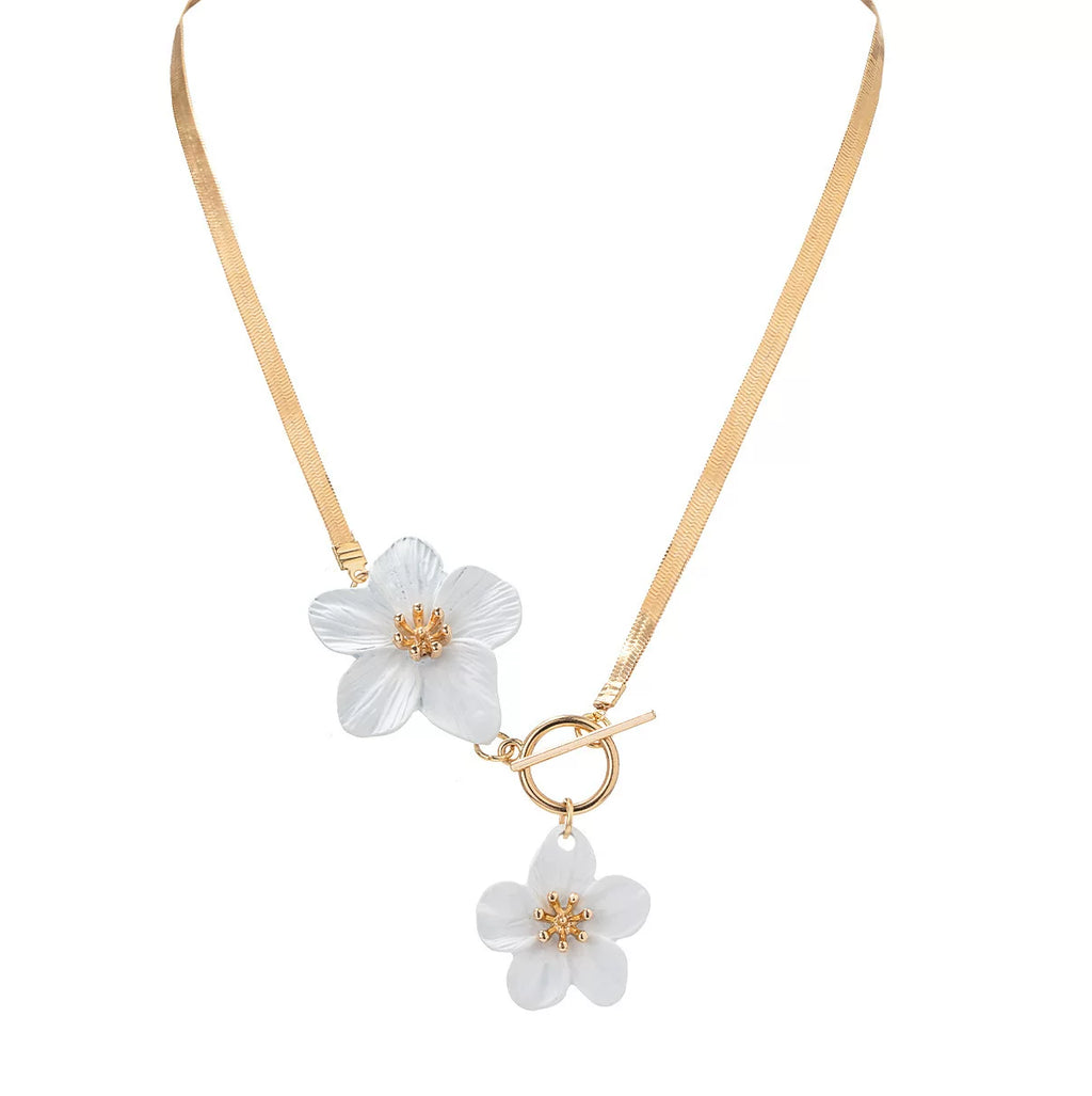 Floral 3D Spray Paint OT Buckle Chain Necklace | Alloy | Exaggerated Niche Maximalist | Collarbone Chain Fashion Women