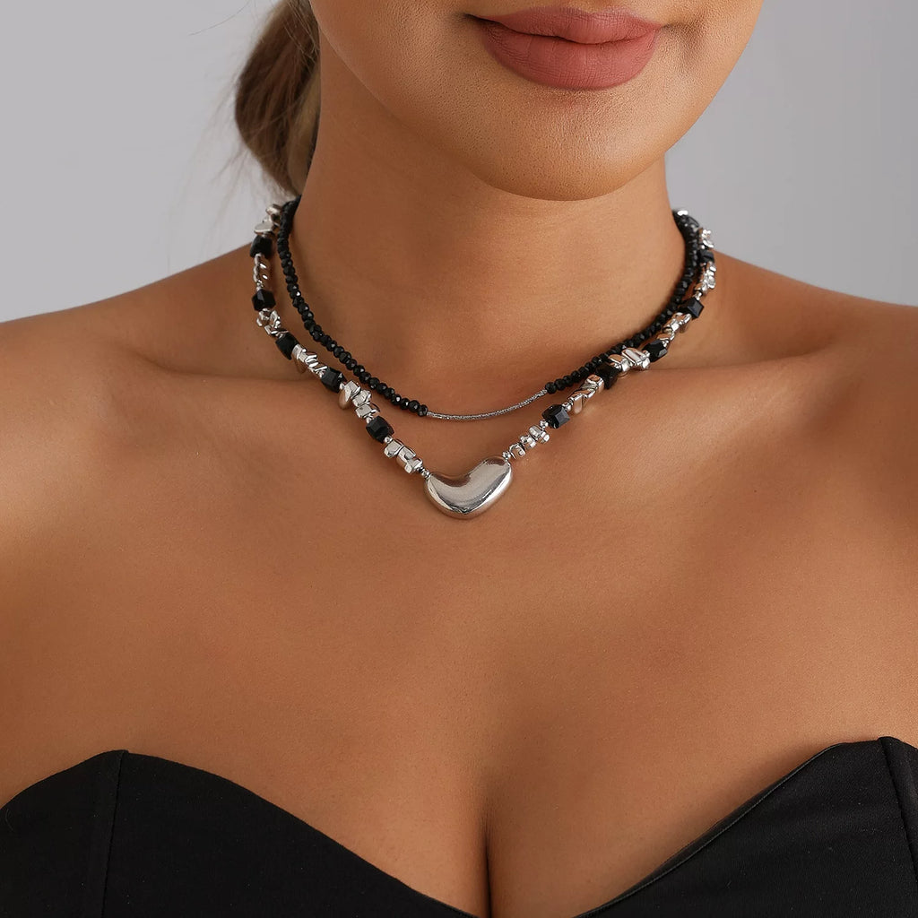 Special-shaped broken silver block irregular love beaded black crystal necklace dark stacked necklace punk minimalist light luxury