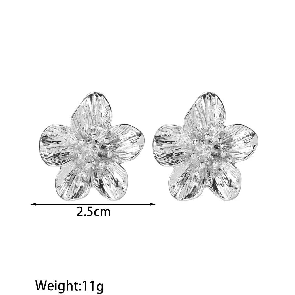 Europe and the United States cross-border fashion exaggerated creative heavy metal flower five petal flower women stud earrings suitable for holiday party accessories