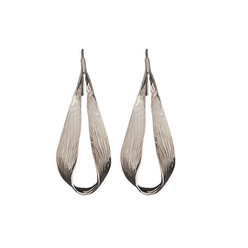 ZAMA DUMA cold metal feeling water drop leaf ear hook earrings European and American exaggerated niche temperament high sense Internet celebrity earrings women