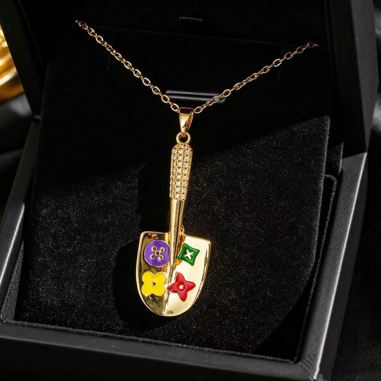 ZAMA DUMA light luxury presbyopia titanium steel necklace color drop glaze popcorn shape three-dimensional inlay advanced wholesale