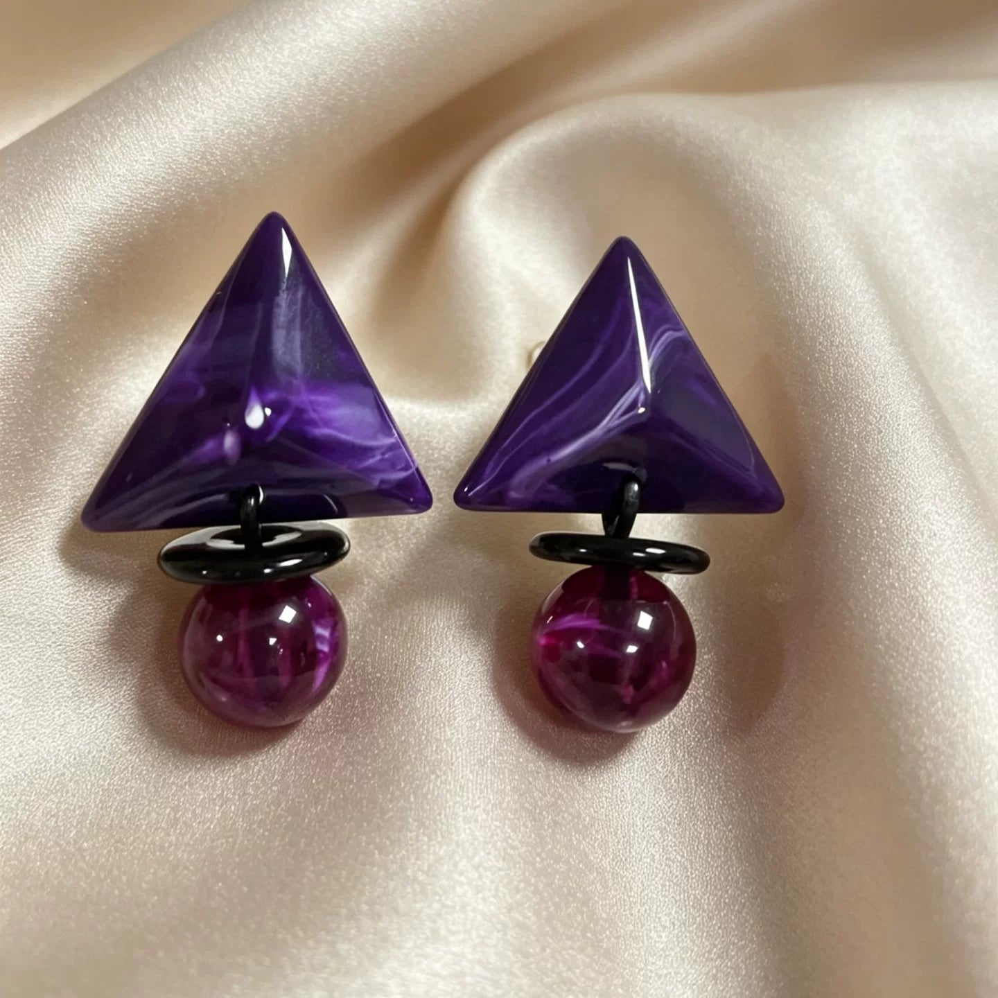 Vintage purple smudge three-dimensional pyramid resin waterproof stud earrings silver needle bold oversized statement earrings workplace commuter vacation effortless fashion