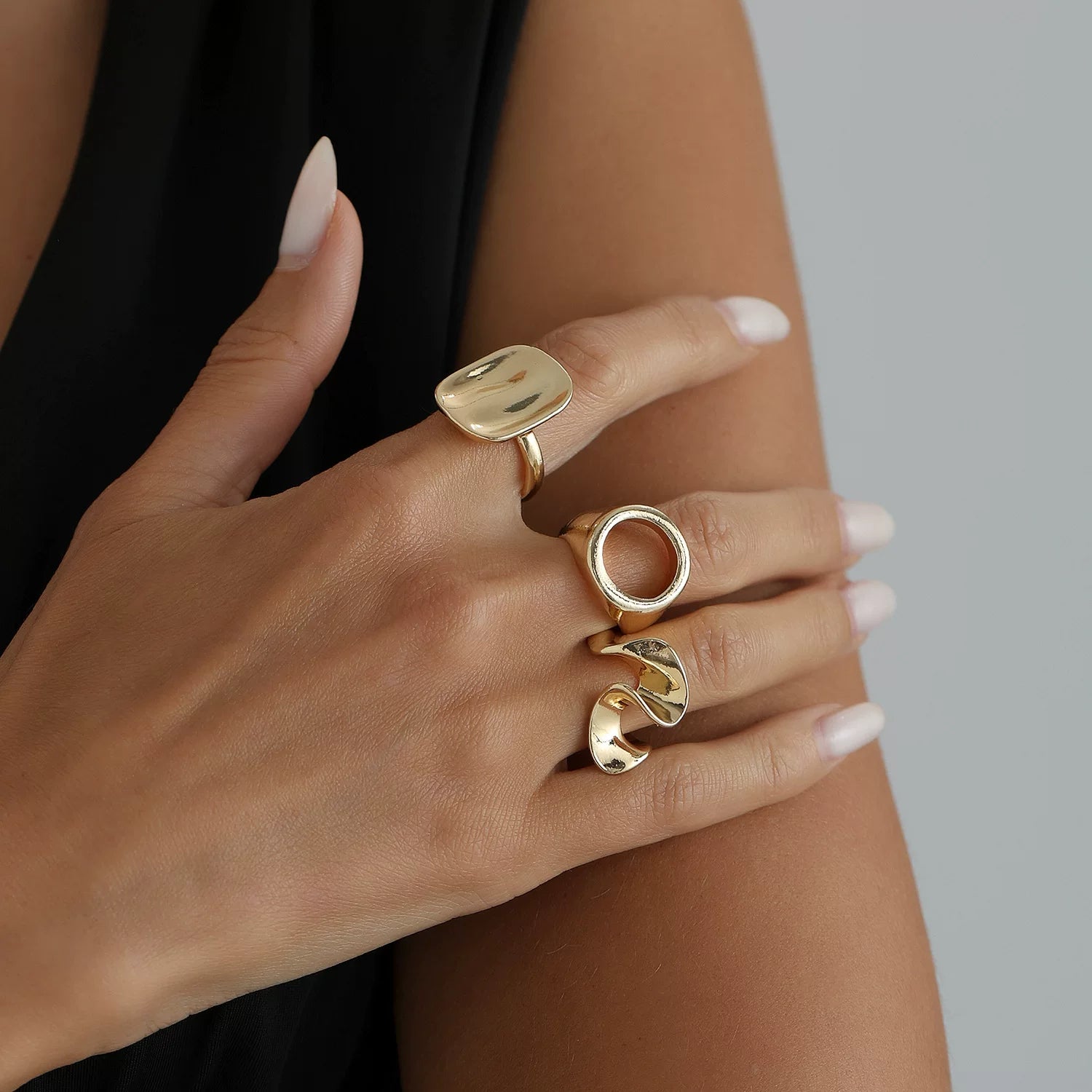 Sculptural Irregular Hollow Geometric Alloy gold Ring Set Stackable Vintage Design Versatile Ring cold tone metal ring