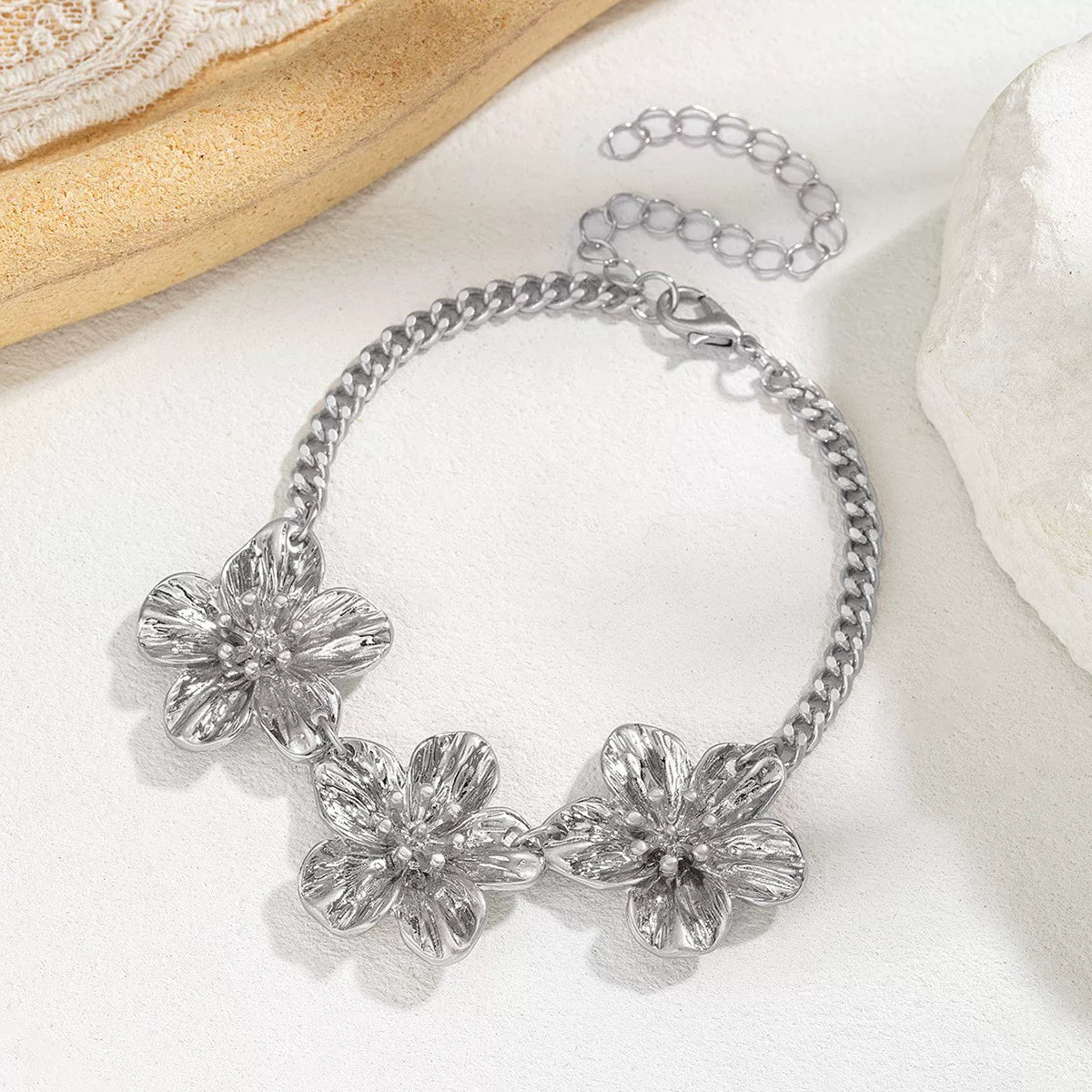 Floral 3D Flower Spray Paint OT Chain Anklet Bracelet | Alloy | Exaggerated Seaside Vacation | Holiday Fashion Women
