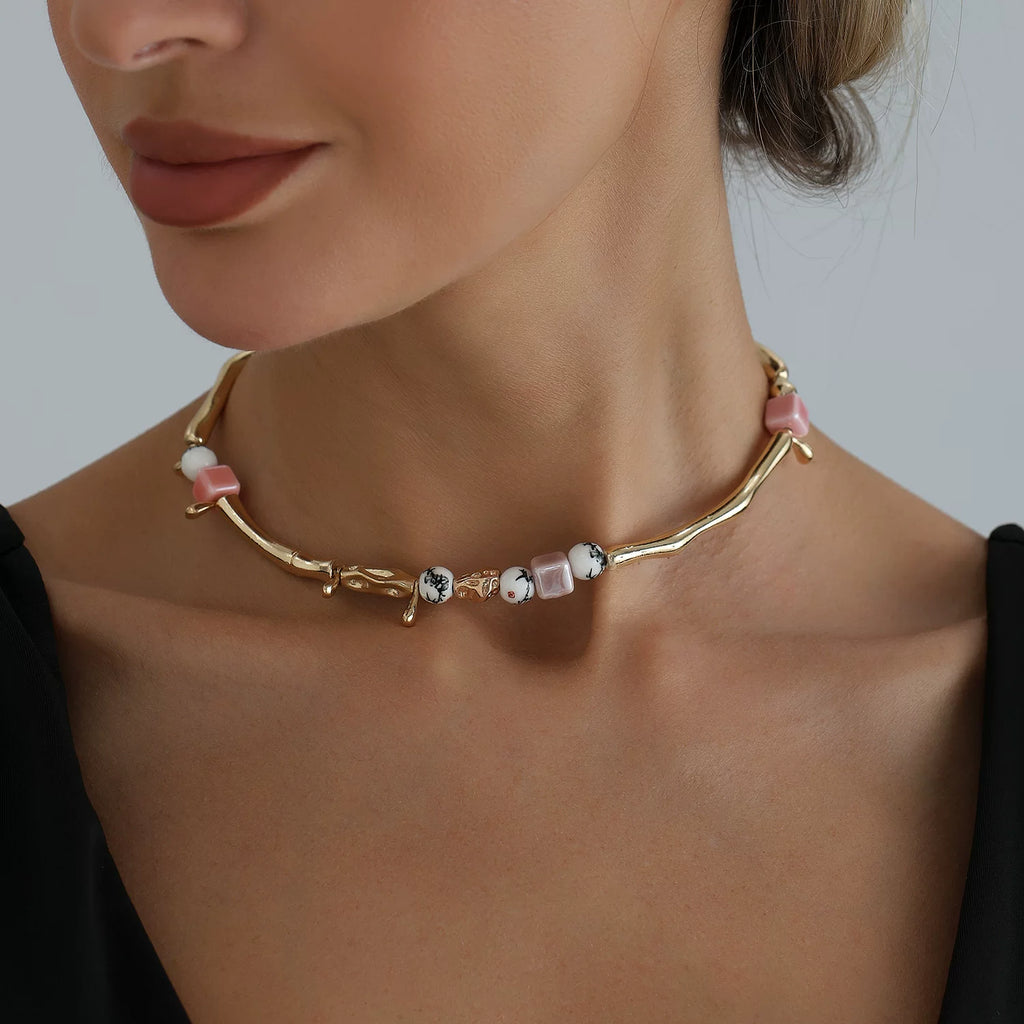 Sculptural Organic Branch Metal Elbow joint Chain Necklace Ink Color Ceramic Square Splicing Minimalist Elegance Light Luxury Clavicle Chain