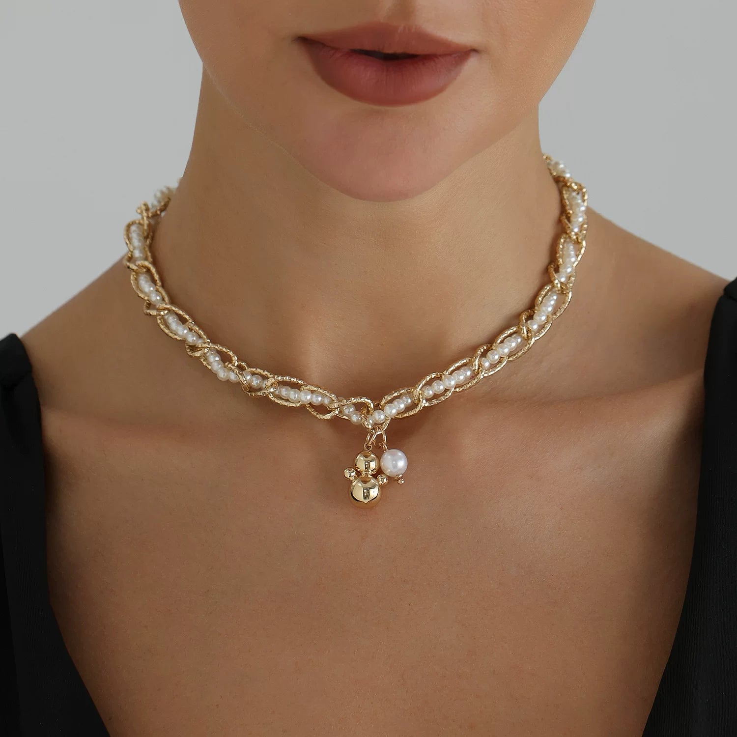 Vintage winding pearl metal mixed and matched splicing necklace pendant necklace design sense niche versatile necklace