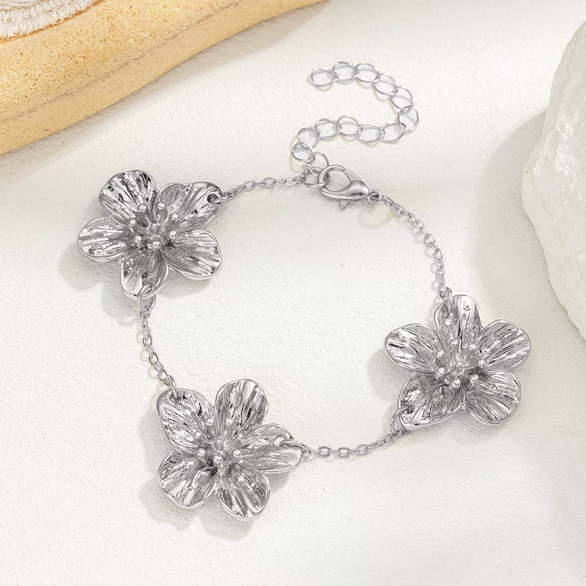 Europe and the United States cross-border fashion exaggerated creative heavy metal flower five petal flower women stud earrings suitable for holiday party accessories