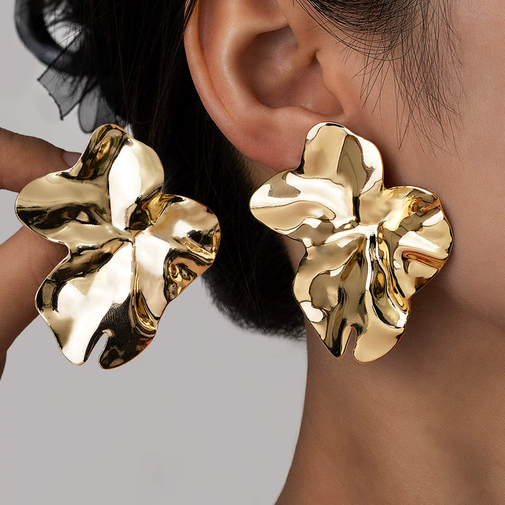Sculptural Spiral Geometric Smooth Surface Stud Earrings | Gold Alloy | Exaggerated Niche Light Luxury | High-End Fashion Women