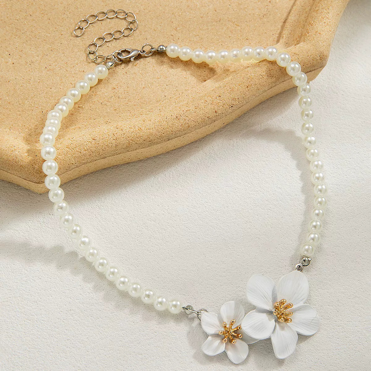 Floral Petal Metal Pleated Flower Pendant Adjustable Collarbone Necklace | Alloy | Temperament Niche Fashion | Women