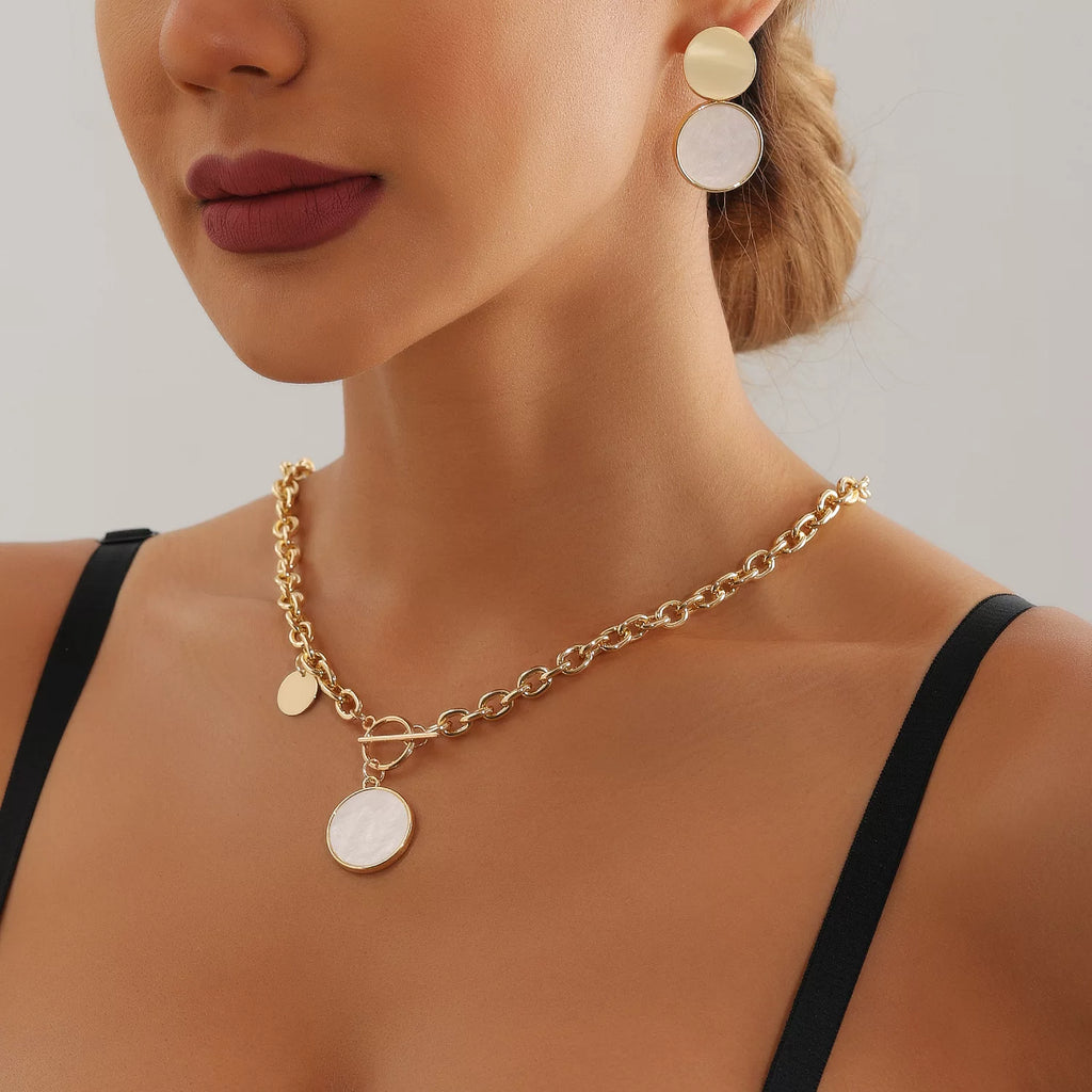 Pearl White Fritillary Open Ring | Gold Plated Alloy | Old Money Niche Light Luxury | Versatile High-End Women