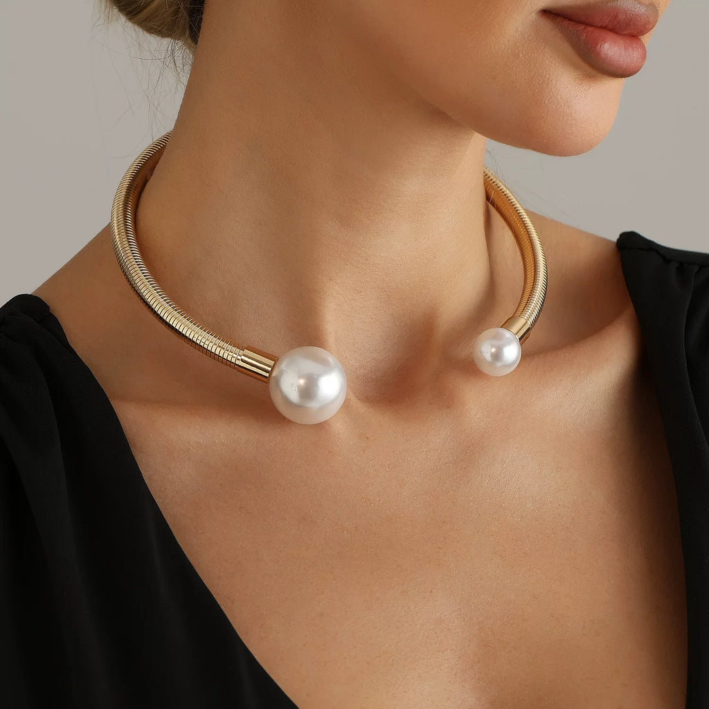 Retro snake bone chain pearl collar bracelet exaggerated double bead design metal splicing elegant high-end minimalist light luxury
